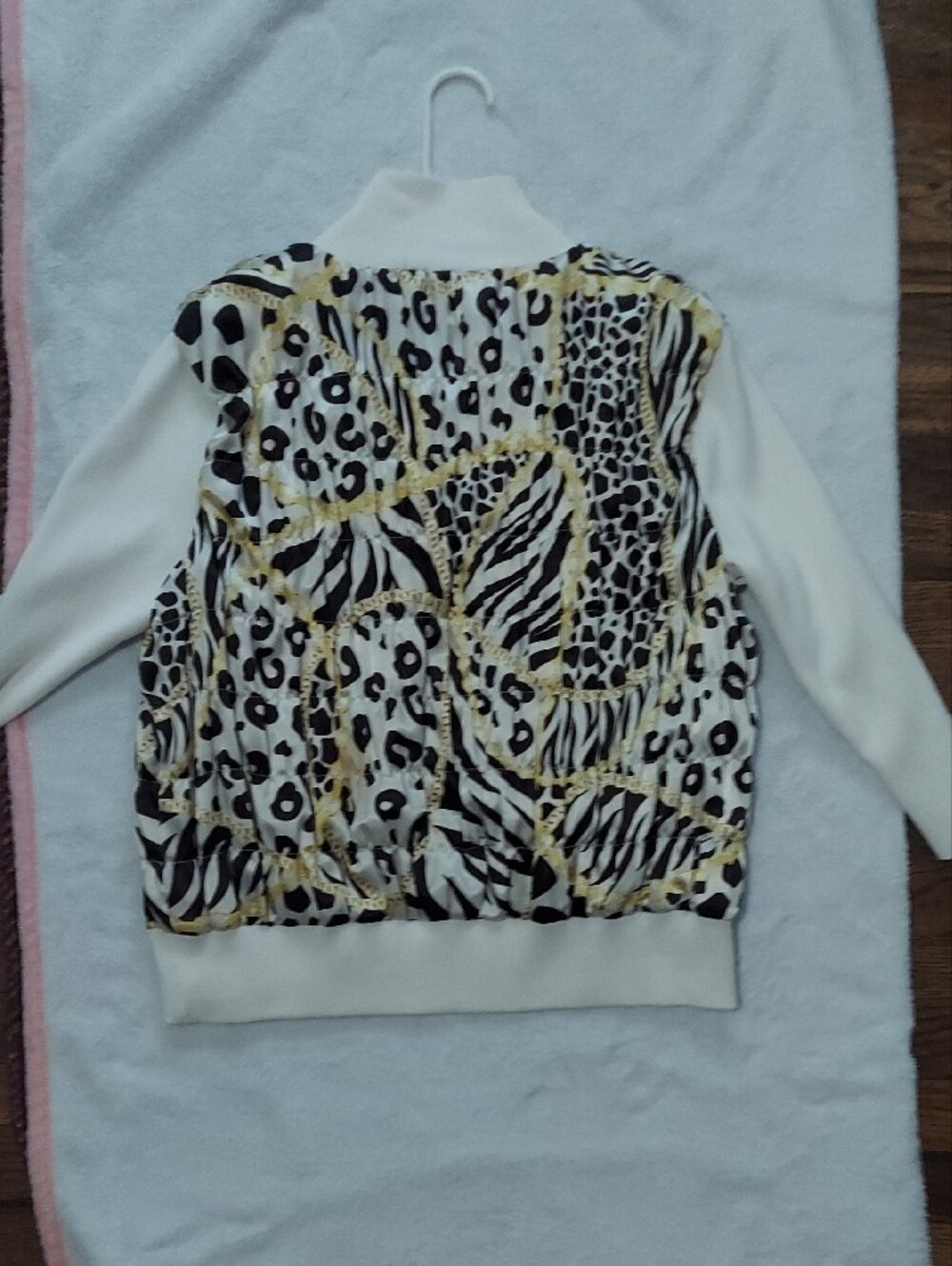 6 for $10 M&M Multiples Cream Zip-Front Animal Print Jacket with Gold Accents - Picture 11 of 14